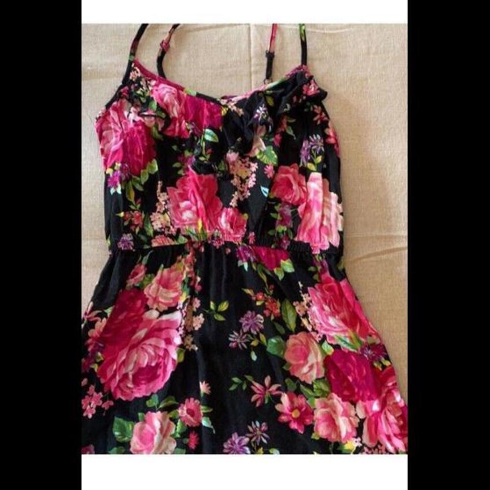 👗⚫️Exhilaration Women’s Black Pink Dress Size Medium Spaghetti Strap GUC